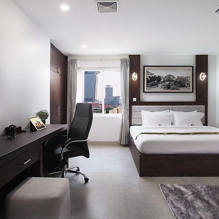Kuch Oudom Hotel Phnom Penh Exterior photo