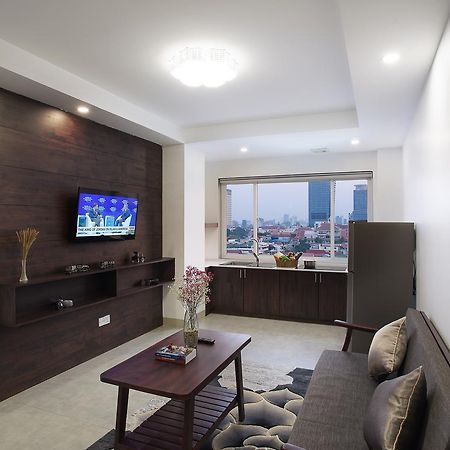 Kuch Oudom Hotel Phnom Penh Exterior photo