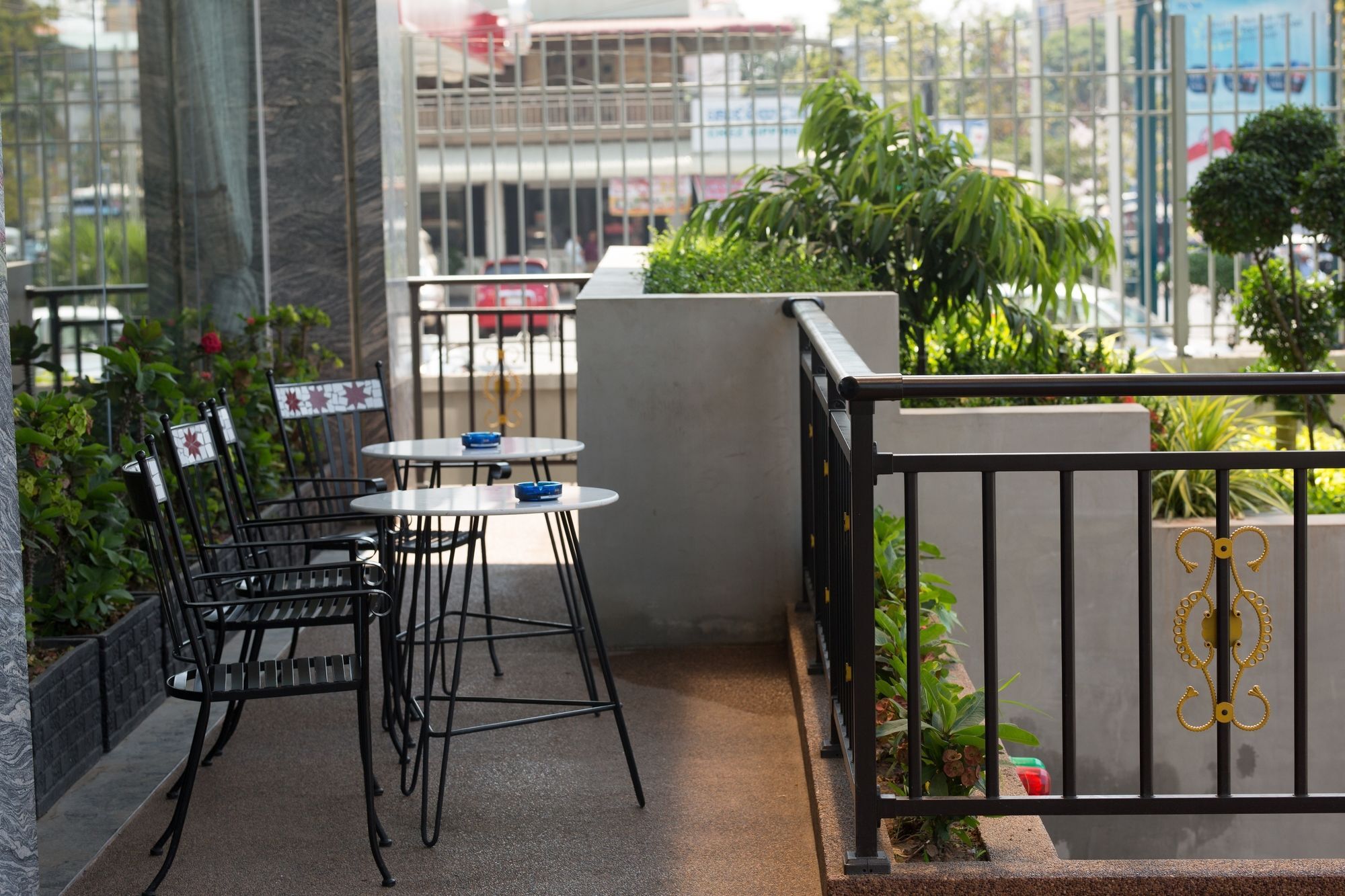 Kuch Oudom Hotel Phnom Penh Exterior photo