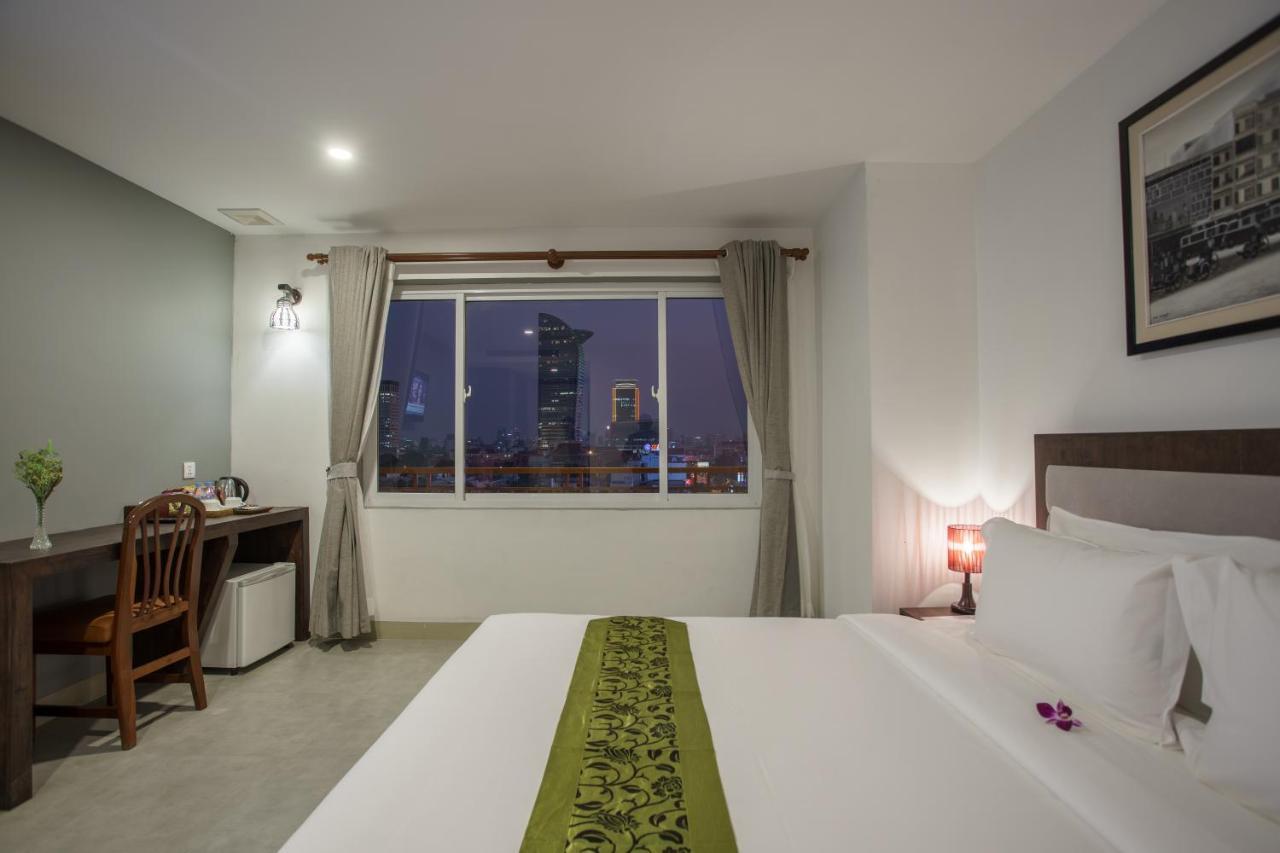 Kuch Oudom Hotel Phnom Penh Exterior photo